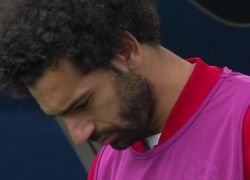جدل بسبب تغريدة غامضة لمحمد صلاح بالإنجليزية