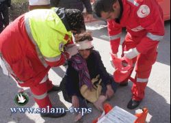 اصابة سيدة بجراح مختلفة في حادث سير على شارع نابلس