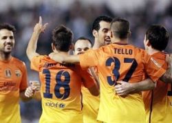 برشلونة ينتصر على ديبورتيفو في مباراة مجنونة 5-4