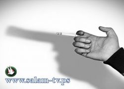 غزة- وزير الصحة يوقف موظفاً عن العمل لانه يدخن بمؤسسة صحية