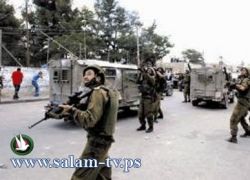 بالفيديو : قوات الاحتلال تداهم طولكرم ومخيمها
