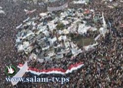 ''المهدى المنتظر'' يظهر في التحرير.. والمتظاهرون يطردونه