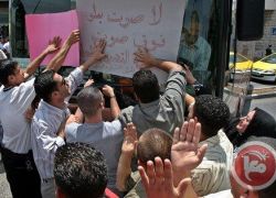 حشرت النقابة أنفها في تشكيل الحكومة فقررت القيادة تلقينها درسا سريعا