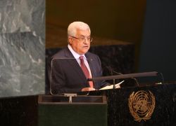 الكشف عن "قنبلة" الرئيس عباس