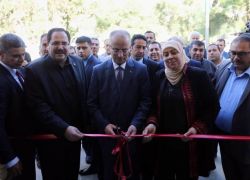 رئيس الوزراء يفتتح فرعاً جديدً لجامعة خضوري في رام الله