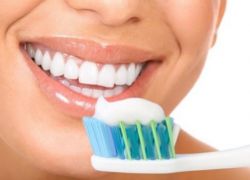 المحافظة على نظافة الأسنان ينعش الذاكرة ويقي من الزهايمر
