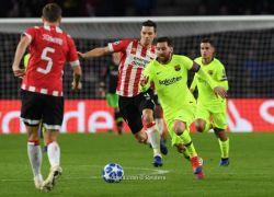 ثنائية ميسي وبيكيه تضمن لبرشلونة صدارته الأوروبية