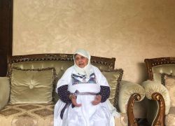 الأرض في عيون عائشة