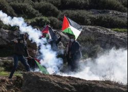 الاحتلال يفجّر سارية علم فلسطين في قرية دير جرير شرق رام الله