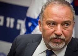 ليبرمان: من غير الممكن عدم استهداف قادة حماس بعد الجولة الأخيرة