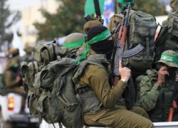 مصادر فلسطينية وعربية: حماس تقدمت بمقترح بديل بشأن صفقة المحتجزين