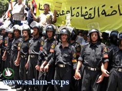 الشرطة المصرية تعود الى شوارع المدن المصرية