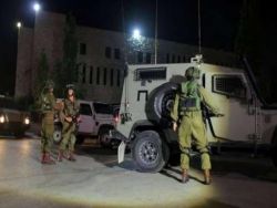 حملة اعتقالات ومداهمات ينفذها الاحتلال في الضفة