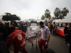 جيش الاحتلال يوسع عدوانه بحي التفاح وستة شهداء خلال 24 ساعة