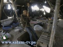 مقتل شاب في انهيار نفق في رفح