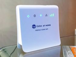 زوجان يصطحبان "مودم" الانترنت في رحلة بعد رفض أبنائهم مرافقتهم