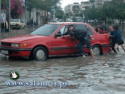 الطقس: اجواء ماطرة وغائمة جزئيا