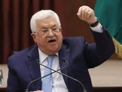 الرئيس عباس: الاعتداءات والانتهاكات لن تنجح في تغيير الوضع التاريخي والقانوني للمقدسات