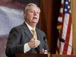 سيناتور أمريكي: أمام إيران أسابيع فقط لحسم ملفها النووي