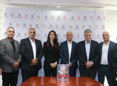 شركة سنيورة للصناعات الغذائية تستقبل وفداً حكومياً ونقابياً