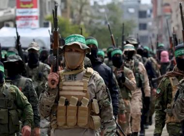 إسرائيل تمهل "حماس" شهرين لنزع سلاحها