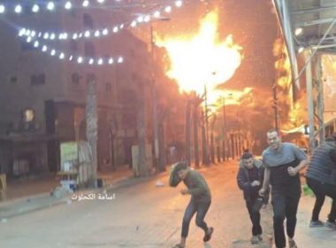 الاحتلال يواصل عدوانه على غزة ويستهدف العمارات والمنازل السكنية بغارات متفرقة