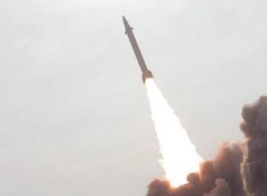 الحوثيون يستهدفون مواقع حساسة في يافا ويفرضون حظرًا ملاحيًا على "إسرائيل"