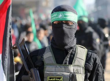 رويترز: حماس تعزّز قبضتها في غزة… وخطة ترامب للسلام أمام اختبار حقيقي