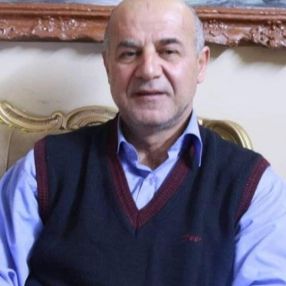آل عوض في الوطن والخارج و أقرباؤهم و أنسباؤهم ينعون بمزيد من الحزن و الأسى فقيدهم المغفور له بإذن الله الحاج عمر خليل عوض (أبو عمار)